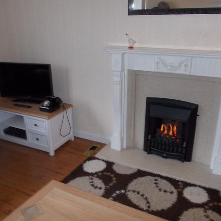 Stornoway Self-Catering Barony Square Villa Bagian luar foto
