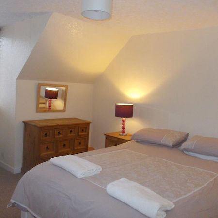 Stornoway Self-Catering Barony Square Villa Bagian luar foto
